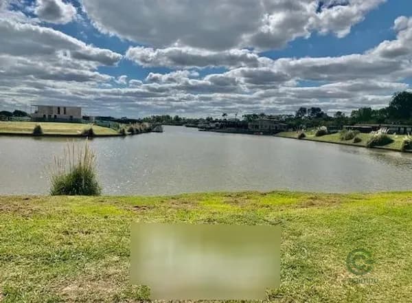 Finca de recreo de 0,1 ha en venta en Buenos aires