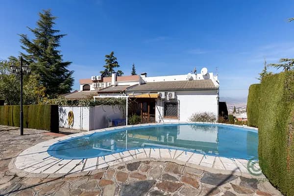 Casa de 0,1452 ha en venta en Monachil, Granada