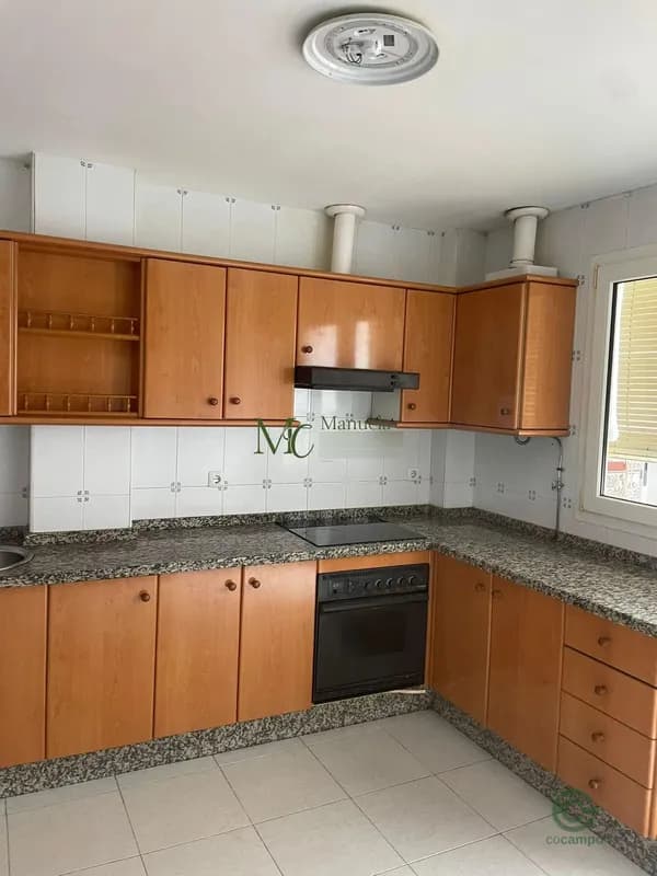 Casa de 0,0242 ha en venta en Mérida, Badajoz