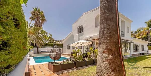 Casa de 0,085 ha en venta en Marbella, Malaga