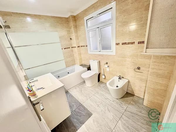 Casa de 0,0116 ha en venta en Salobreña, Granada