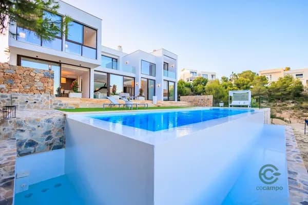 Casa de 0,3332 ha en venta en Orihuela, Alicante