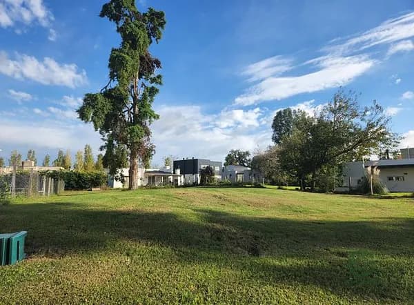 Terreno urbano de 0,09 ha en venta en Buenos aires