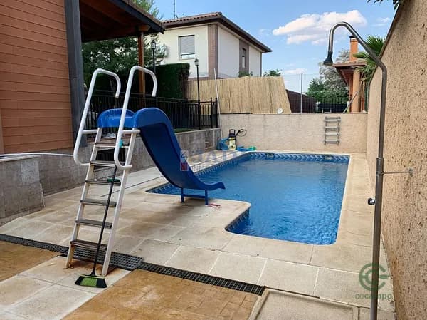 Casa de 0,0501 ha en venta en Valdepeñas, Ciudad real