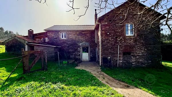 Finca rústica de 0,6513 ha en venta en La coruña