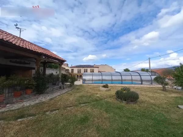 Casa de 0,125 ha en venta en Torrecaballeros, Segovia