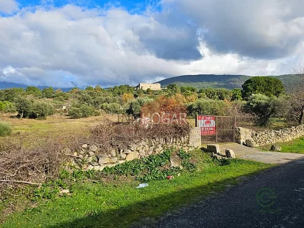 Terreno urbano de 1,6126 ha en venta en La adrada, Avila
