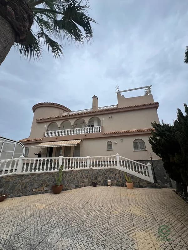 Casa de 0,076 ha en venta en La manga del mar menor, Murcia