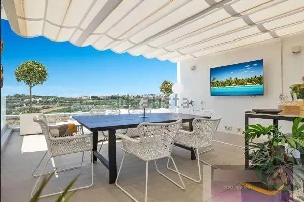 Casa de 0,025 ha en venta en Estepona, Málaga