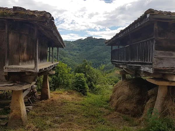 Casa de 0,0076 ha en venta en Villaviciosa, Asturias