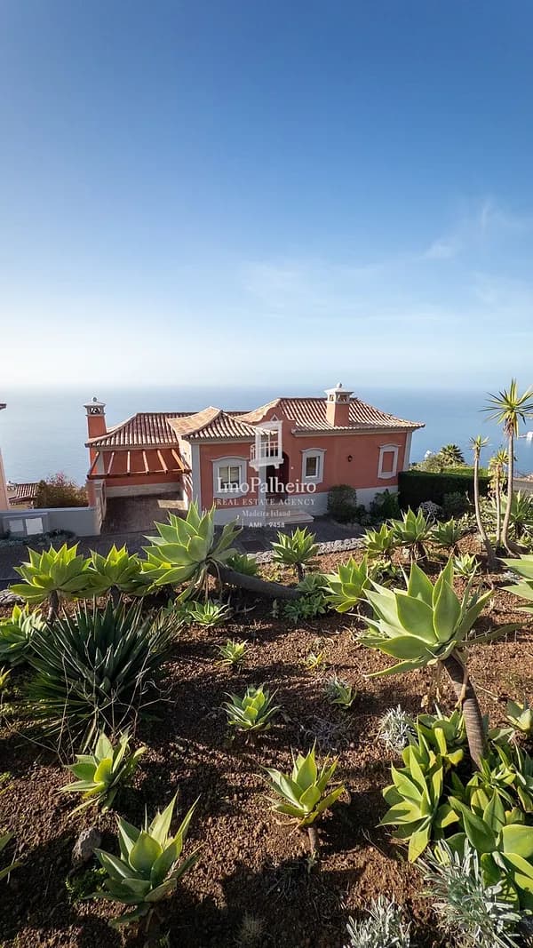 Casa de 0,0279 ha en venta en Funchal, Ilha da madeira