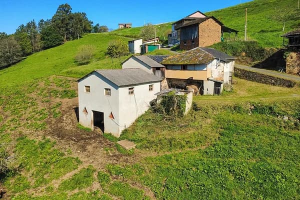 Finca rústica de 3 ha en venta en Asturias