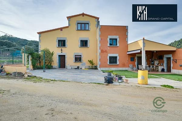 Finca rústica de 1,0548 ha en venta en Girona, Girona