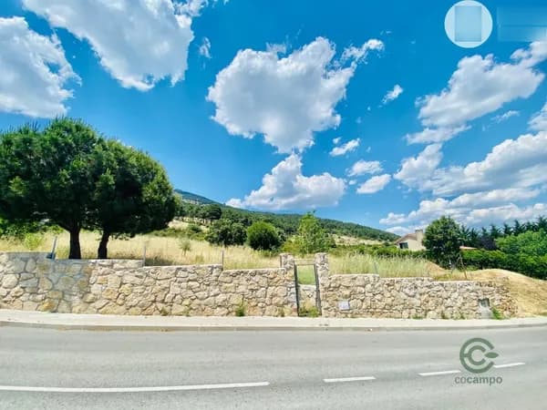 Terren urbà de 0,1 ha per a venda a Madrid