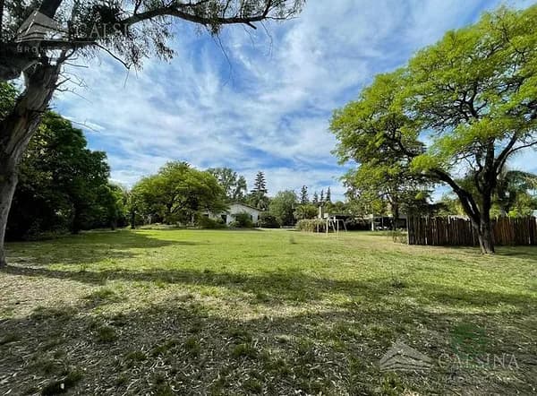 Finca de recreo de 4,66 ha en venta en Córdoba