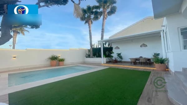 Casa de 0,02 ha en venta en Santa pola, Alicante