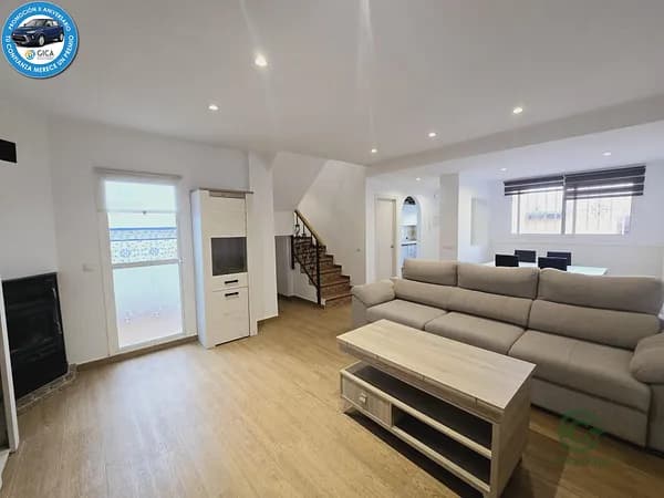 Casa de 0,0093 ha en venta en San fernando, Cadiz