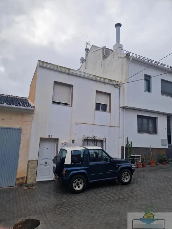 Casa de 0,012 ha en venta en Cantoria, Almería