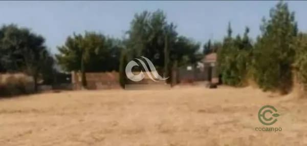 Finca agrícola de 0,13 ha en venta en Córdoba, Córdoba