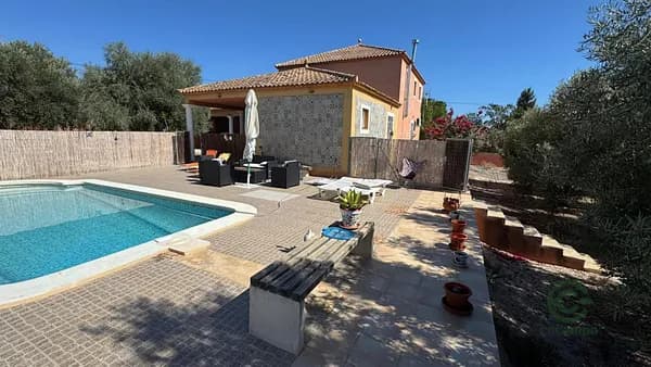 Finca rústica de 0,19 ha en venta en Alicante