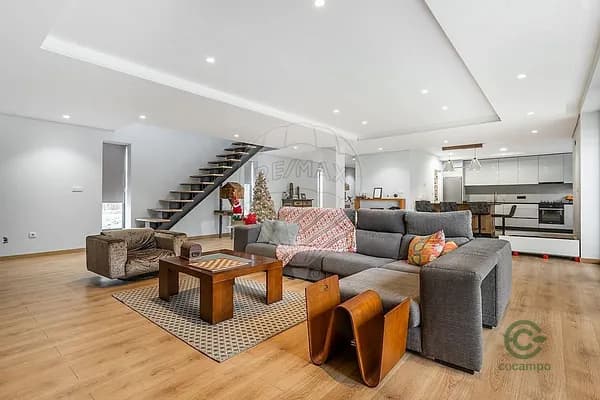 Casa de 0,1474 ha en venta en Bragança