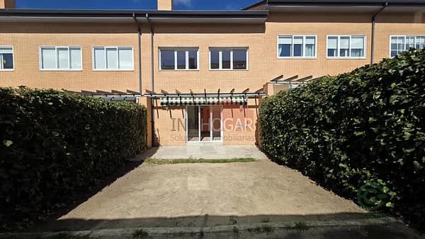 Casa de 0,0196 ha en venta en Avila, Avila