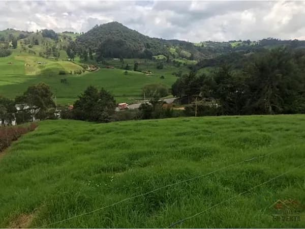 Terreno urbano de 0,1785 ha en venta en Antioquia
