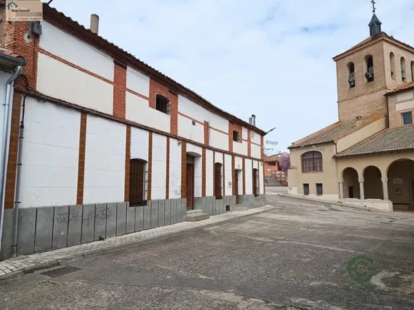 Casa de 0,0198 ha en venta en Segovia