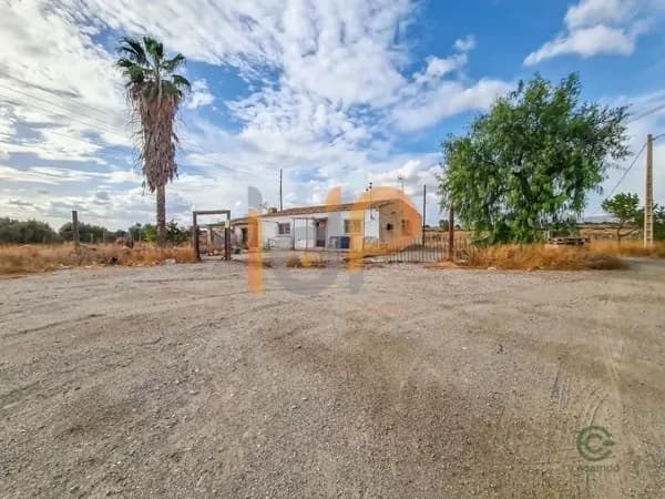 Finca agrícola de 6,5 ha en venta en Almería
