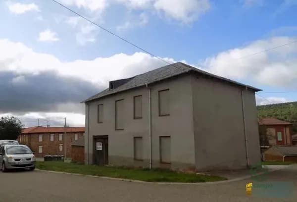 Finca rústica de 0,0256 ha en venta en Brazuelo, Leon