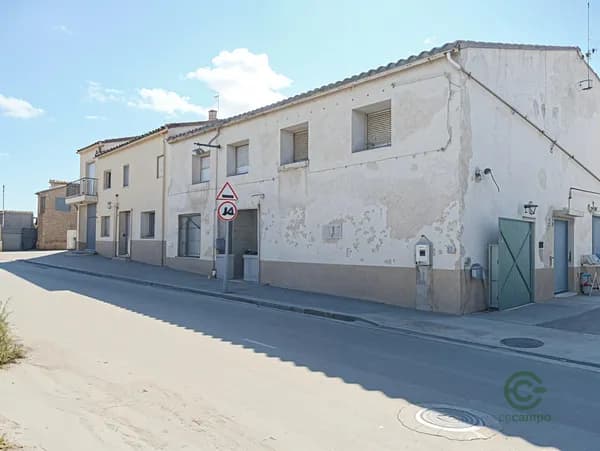 Finca rústica de 0,076 ha en venta en Cruïlles - monells i sant sadurní de l´heura, Girona