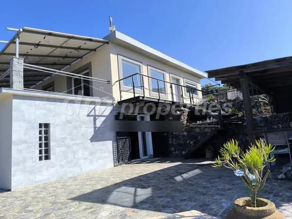 Finca de recreo de 1,1 ha en venta en Adeje, Sta.cruz tener.