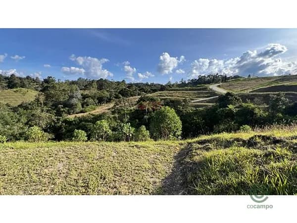 Terreno urbano de 0,2031 ha en venta en Antioquia