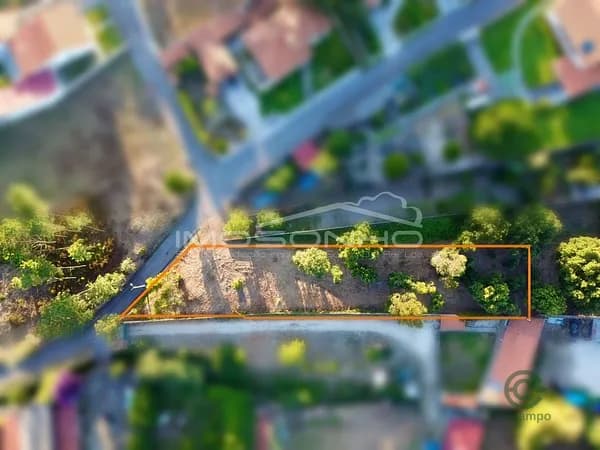 Terreno urbano de 0,168 ha en venta en Marinha grande, Leiria