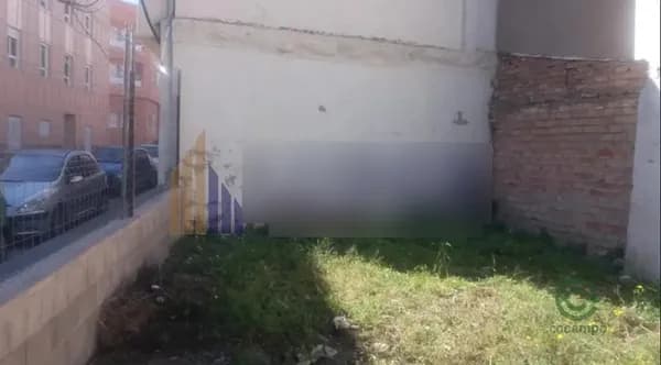 Terreno urbano de 0,009 ha en venta en Alicante