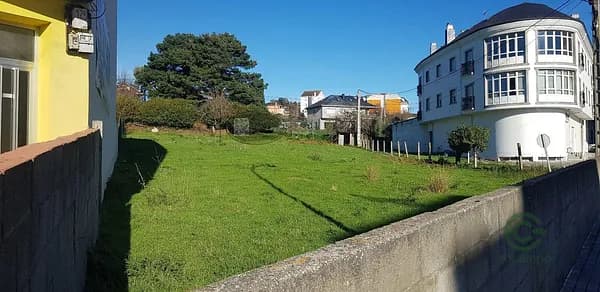 Terreno urbano de 0,12 ha en venta en Lugo