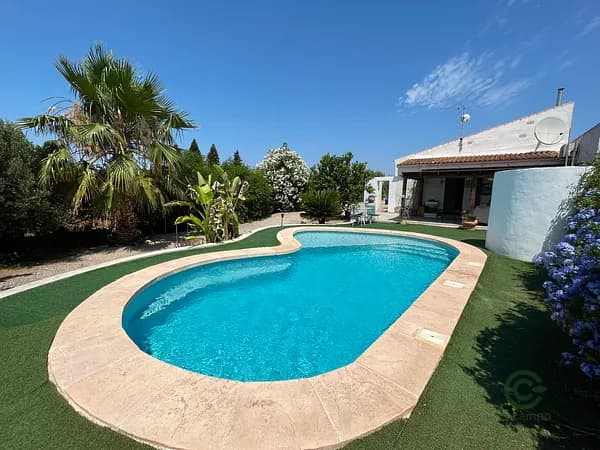 Casa de 0,2005 ha en venta en Daya nueva, Alicante