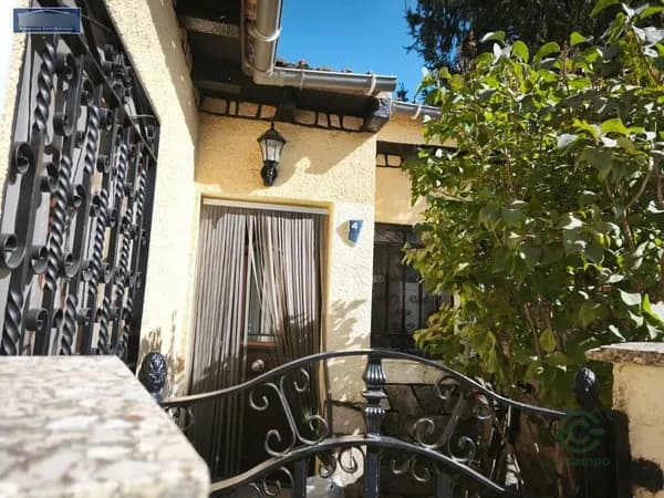 Casa de 0,0103 ha en venta en Sacecorbo, Guadalajara