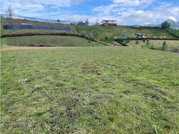 Terreno urbano de 0,23 ha en venta en Antioquia