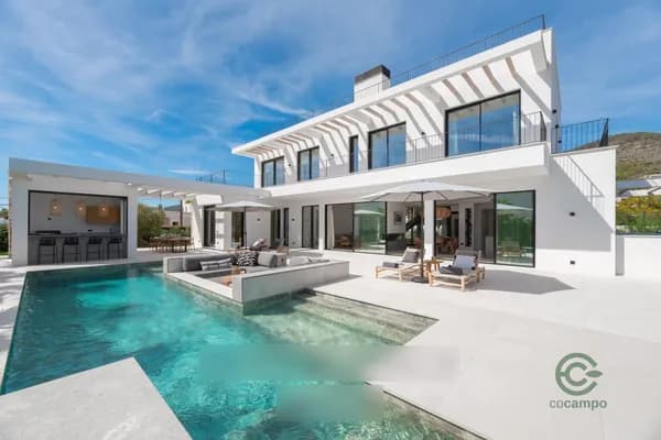 House of 0,12 ha for sale in Balearic islands