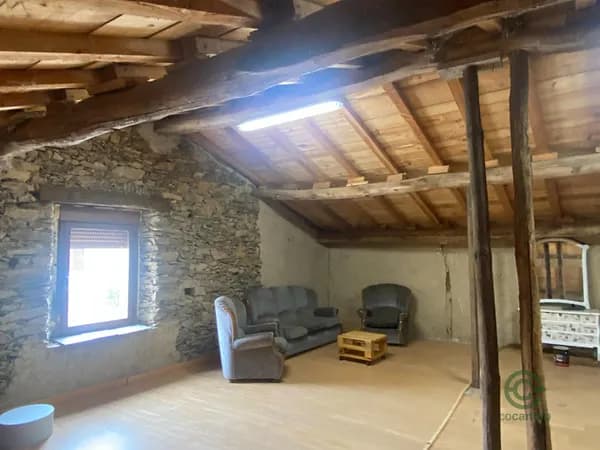 Casa de 0,0178 ha en venta en Salamanca