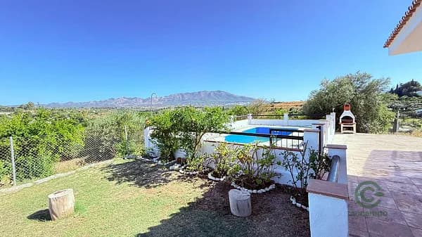 Casa de 0,5 ha en venta en Cártama, Málaga