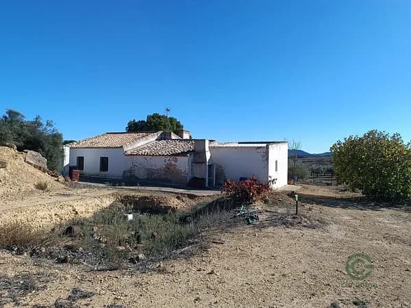 Finca rústica de 2,2 ha en venta en Yecla, Murcia