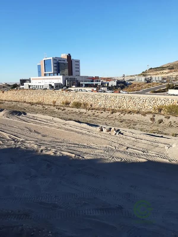 Finca rústica de 2 ha en venta en Almería