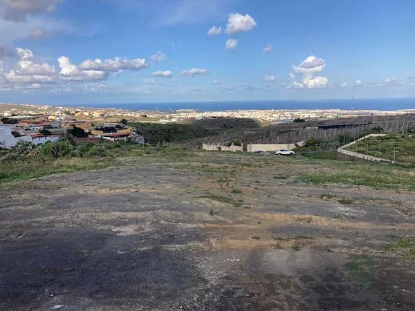 Finca agrícola de 0,48 ha en venta en Las palmas