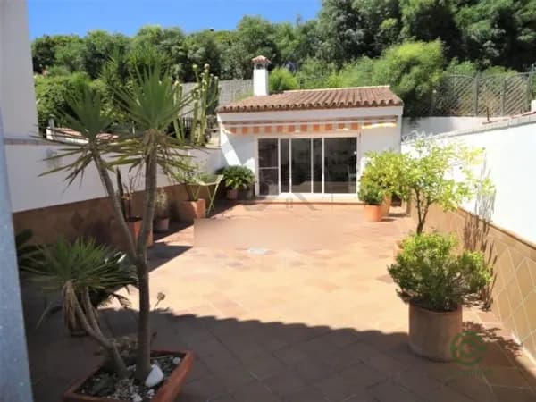 Casa de 0,011 ha en venta en Sotogrande, Cadiz