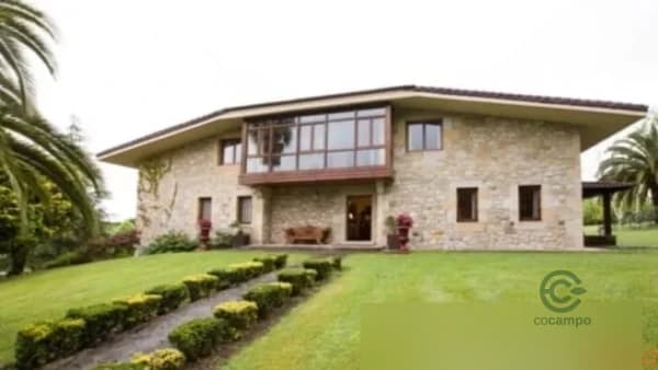 Finca de recreo de 1,02 ha en venta en Loiu, Vizcaya