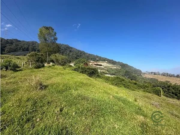 Finca rústica de 0,5 ha en venta en Antioquia