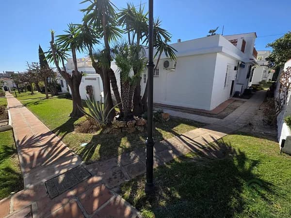 Finca rústica de 0,0075 ha en venta en Torremolinos, Malaga