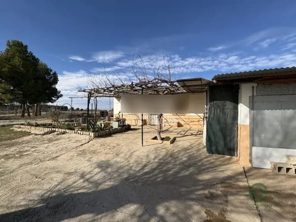 Finca rústica de 0,4 ha en venta en Albacete, Albacete